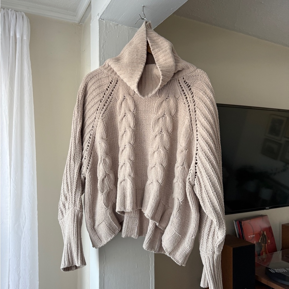 Cable Knit sweater, large, beige